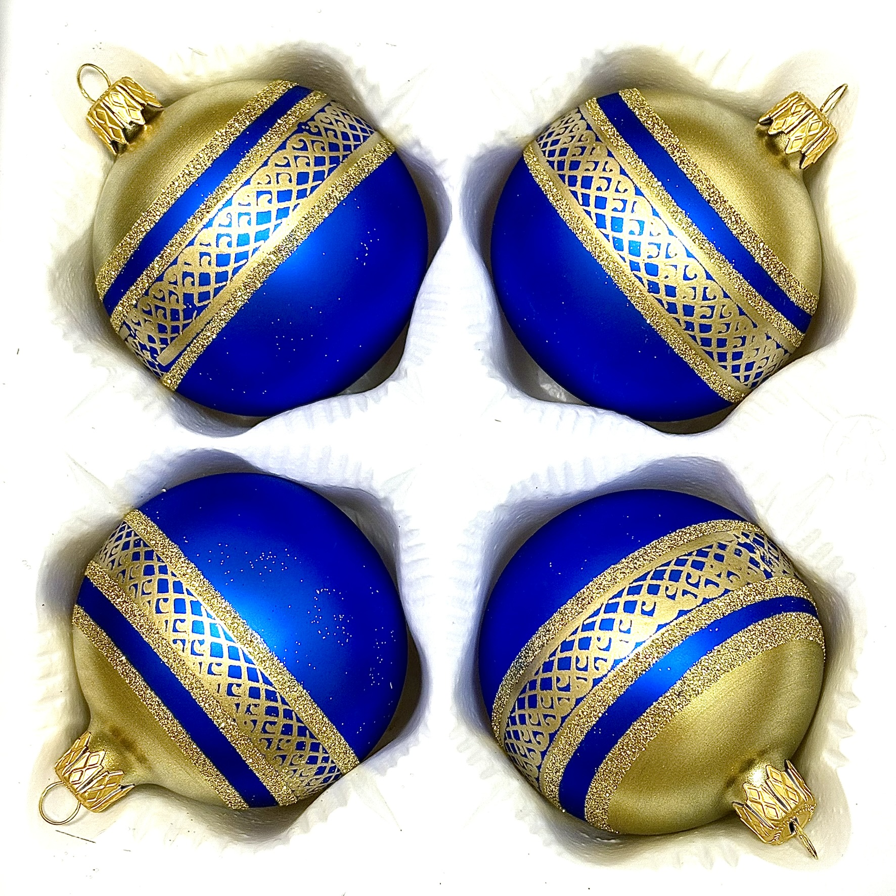 Skleněné vánoční koule 7 cm „Královská noblesa“ – Modrá a zlatá s elegantním vzorem ( sada 4 ks ) Balení: 4ks, Barva: modrá