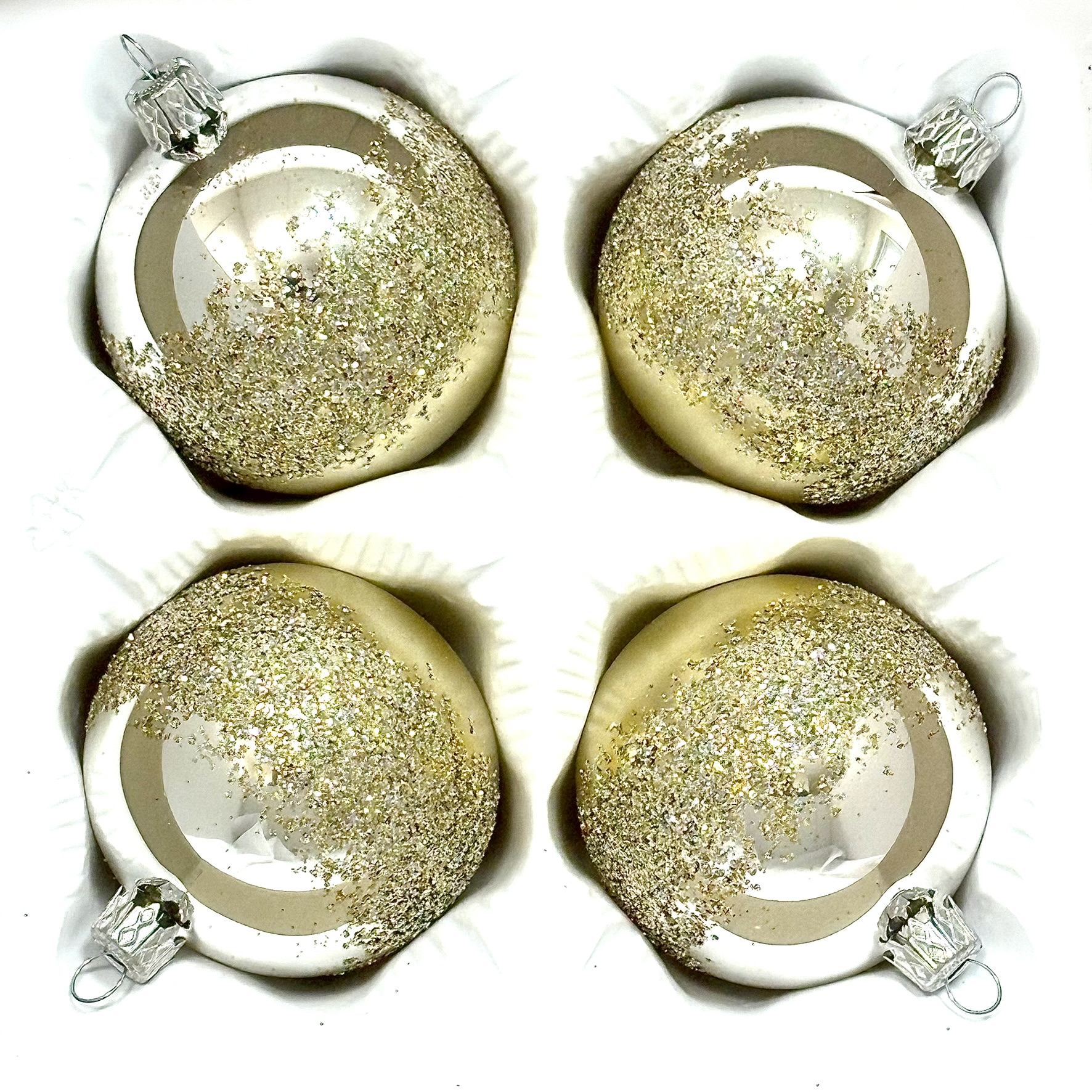 Skleněná vánoční koule Ø 7 cm – Champagne zlatý třpyt (sada 4 ks) Balení: 4ks, Barva: zlatá